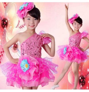 Fuchsia hot pink sequined girls kids children toddlers kindergarten school play modern dance jazz dance dresses outfits